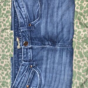 Wrangler High Rise Blue Jeans Classic Style (7/32)